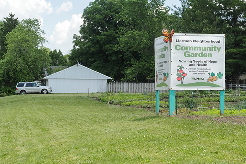 Photo of the Lierman Neighborhood Community Garden prior to the installation of EKAH's Points of View. Photo from 40 North website,