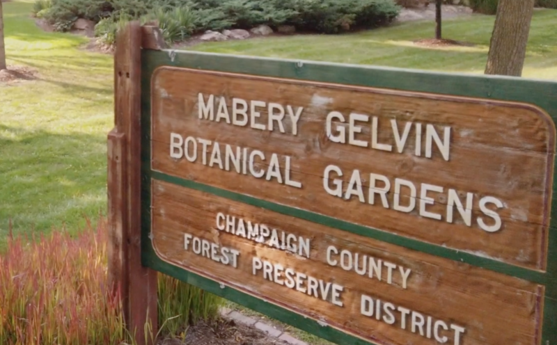 a sign states Mabery Gelvin Botanical Gardens