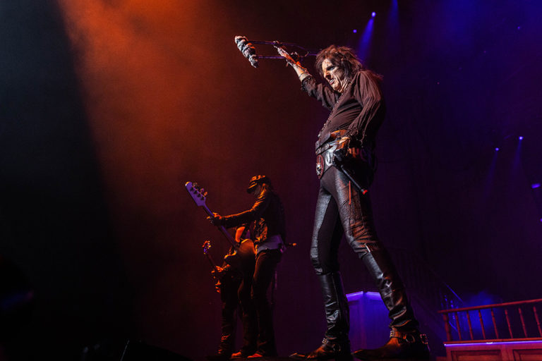 Alice Cooper Delivered A Rousing Performance In Champaign Alice Cooper